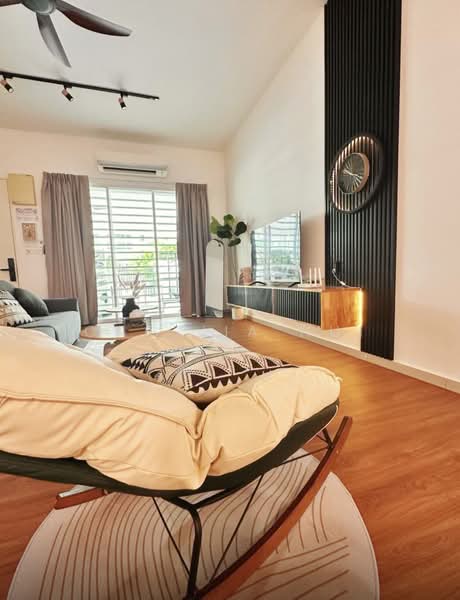 2-storey Terraced House for Sale in Bandar Sri Sendayan (Negeri Sembilan) - Ong Jia Hui - Living Room - PropertyGuru.com.my