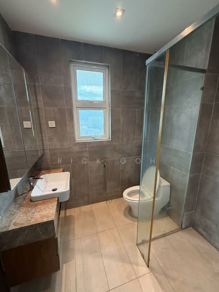 Kondominium untuk Disewa di Olive Tree Residences - Rick Goh - Bathroom - PropertyGuru.com.my