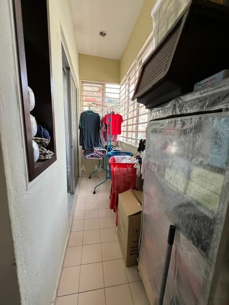 Rumah Bandar untuk Disewa di Batu Caves (Selangor) - Cammy N - Balcony - PropertyGuru.com.my