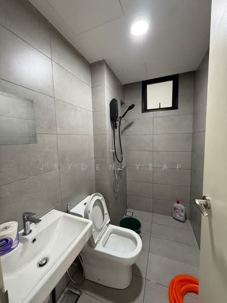 Service Residence for Rent at Vivo Executive Apartment - Jayden Yeap - Bathroom - PropertyGuru.com.my
