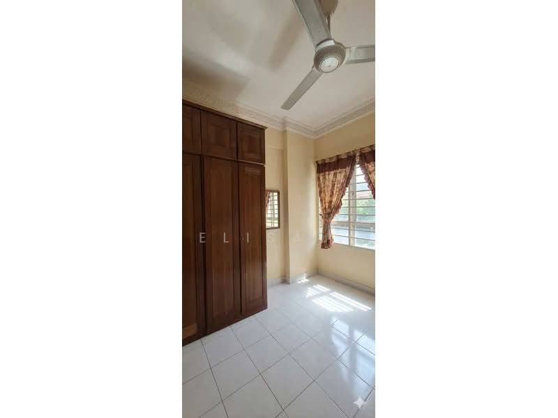 Condominium for Sale at Alpha Villa - Elisa . - Bedroom - PropertyGuru.com.my