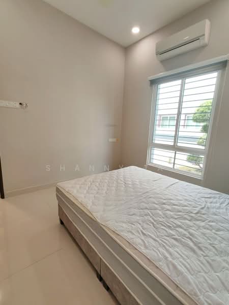 Bungalow for Sale in Bandar Sungai Long (Selangor) - Shanny Tan - Bedroom - PropertyGuru.com.my