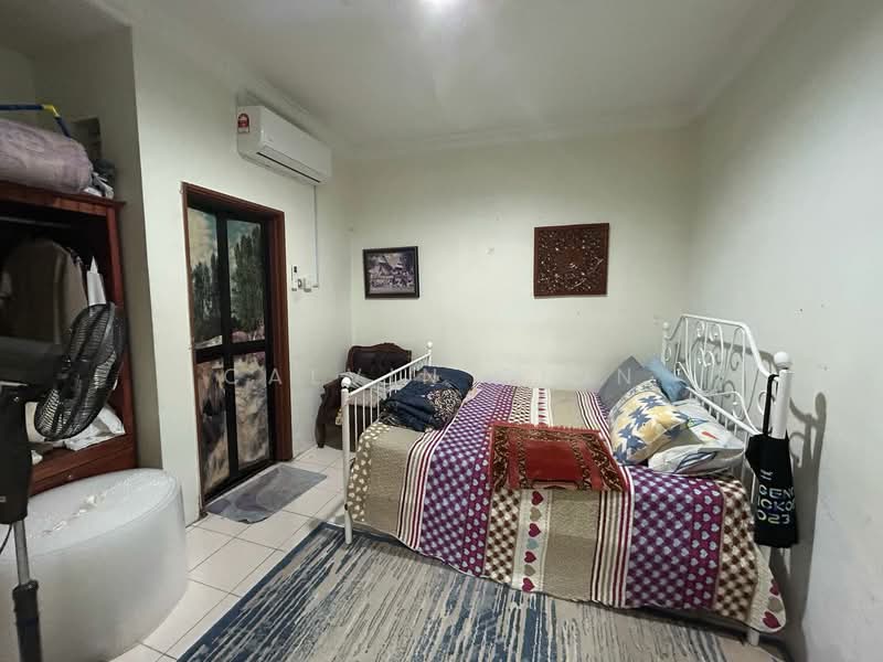 Rumah Berkembar untuk Dijual di Ukay Perdana (Ulu Kelang) - calvin Chin - Bedroom - PropertyGuru.com.my