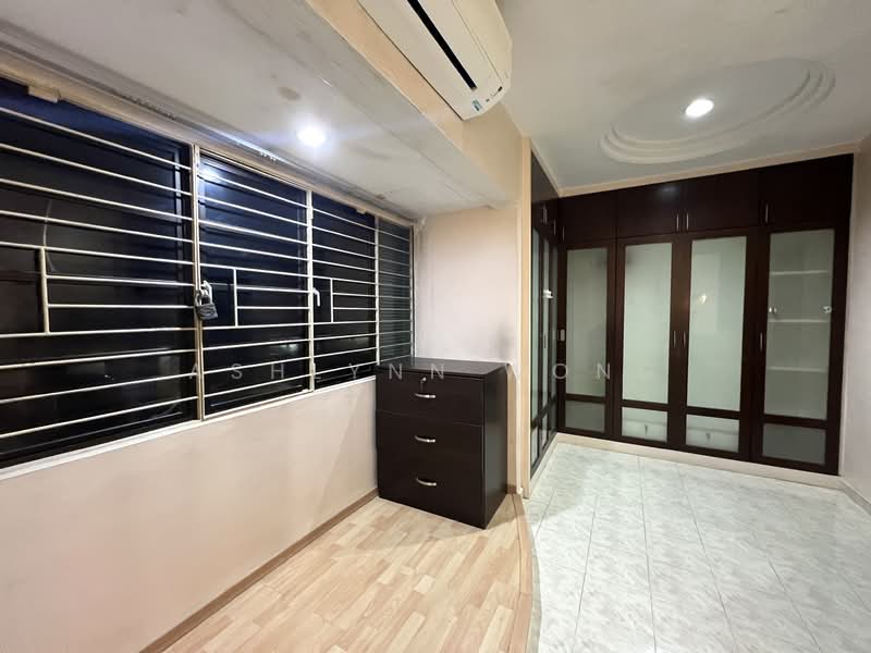 2-storey Terraced House for Rent in Bandar Utama 7 (Bandar Utama) - Ashlynn Wong - Bedroom - PropertyGuru.com.my