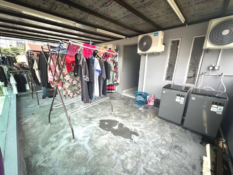 Rumah Teres 2 Tingkat untuk Dijual di Taman Century (Johor Bahru) - Kino Jaw - Balcony - PropertyGuru.com.my