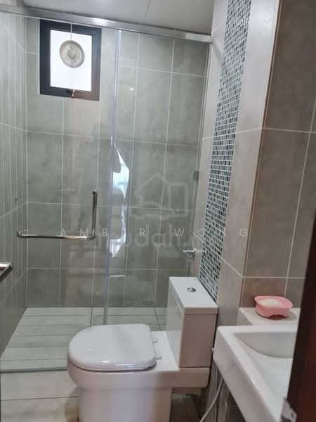Kondominium untuk Disewa di Queens Residences Q1 @ Queens Waterfront - Amber Wong - Bathroom - PropertyGuru.com.my