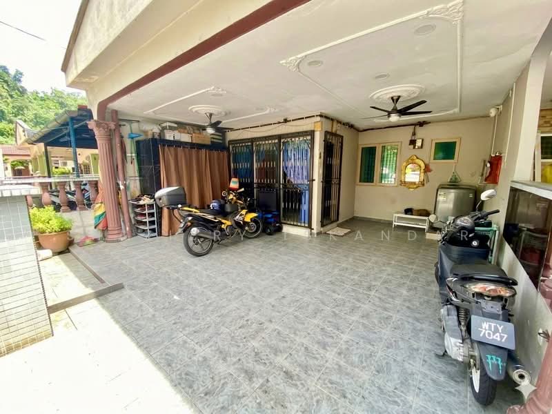 Rumah Teres 1 Tingkat untuk Dijual di Taman Desa Cheras (Cheras) - Shaziery Iskandar - Exterior - PropertyGuru.com.my