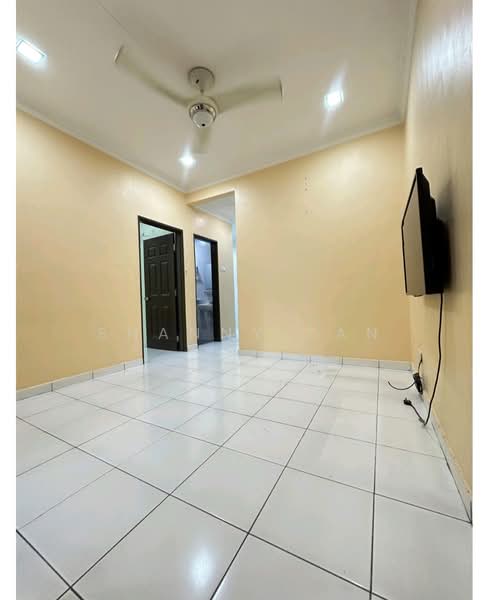 Townhouse for Sale in Bandar Sungai Long (Selangor) - Shanny Tan - Living Room - PropertyGuru.com.my