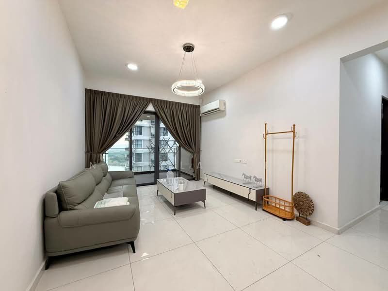 Kondominium untuk Dijual di Royal Strand @ Country Garden Danga Bay - Nicholas Tey - Living Room - PropertyGuru.com.my