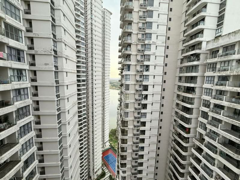 Kondominium untuk Dijual di Royal Strand @ Country Garden Danga Bay - Nicholas Tey - Exterior - PropertyGuru.com.my