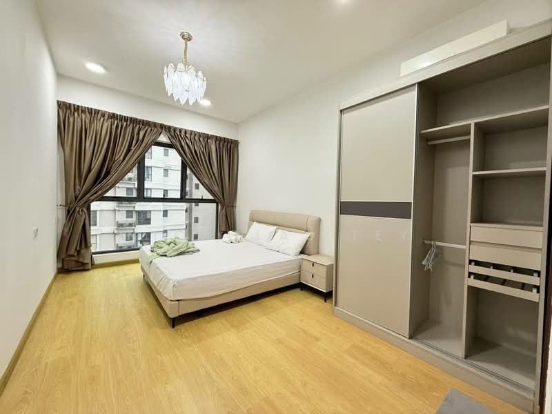 Kondominium untuk Dijual di Royal Strand @ Country Garden Danga Bay - Nicholas Tey - Bedroom - PropertyGuru.com.my