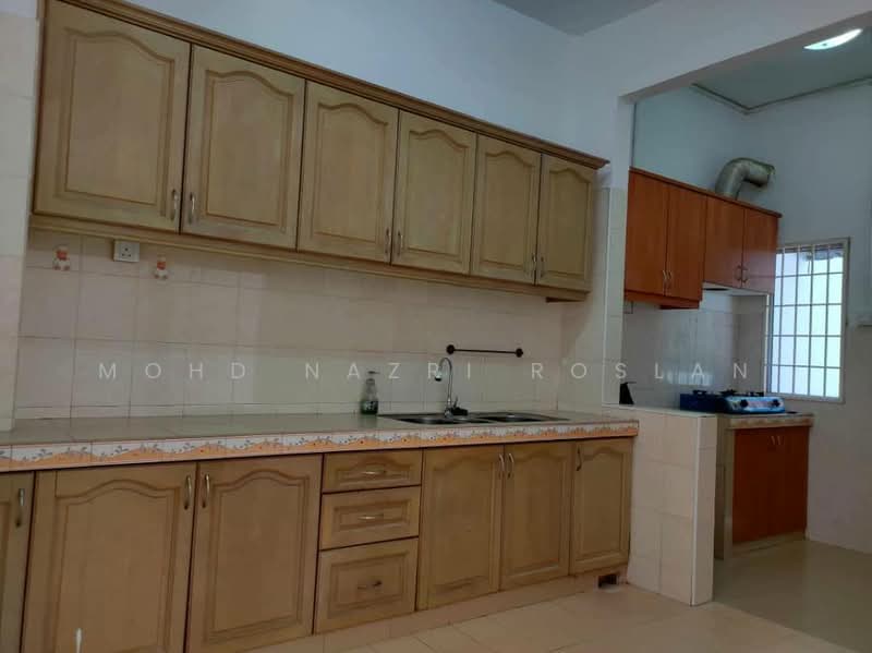 Rumah Teres 2 Tingkat untuk Dijual di Shah Alam (Selangor) - Mohd Nazri Roslan - Kitchen - PropertyGuru.com.my