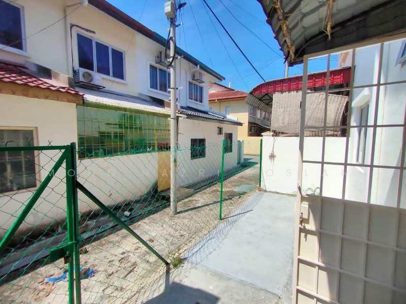 Rumah Teres 2 Tingkat untuk Dijual di Shah Alam (Selangor) - Mohd Nazri Roslan - Exterior - PropertyGuru.com.my