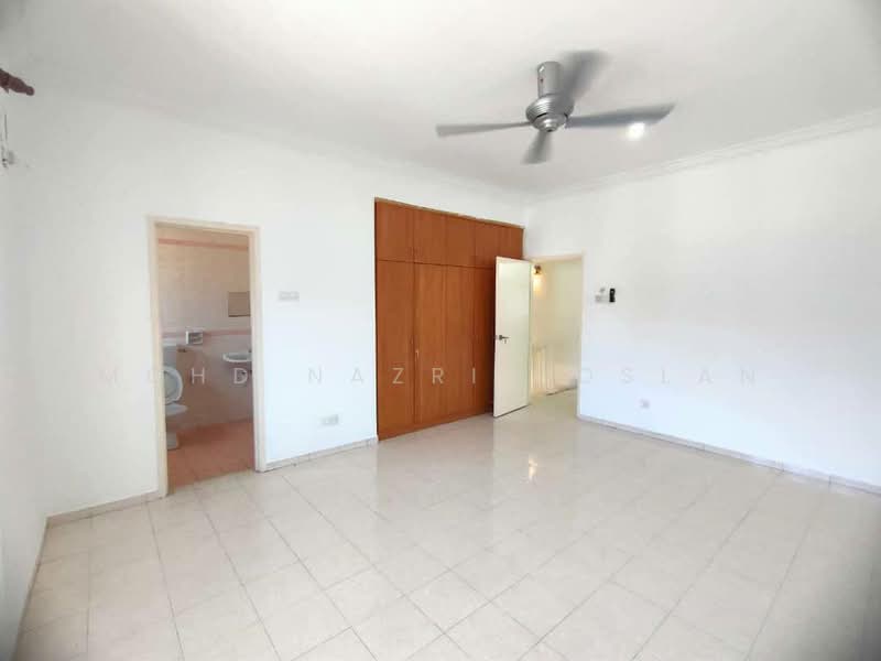 Rumah Teres 2 Tingkat untuk Dijual di Shah Alam (Selangor) - Mohd Nazri Roslan - Bathroom - PropertyGuru.com.my
