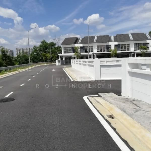 2-storey Terraced House for Sale in Kajang (Selangor) - Robin Loh - Exterior - PropertyGuru.com.my