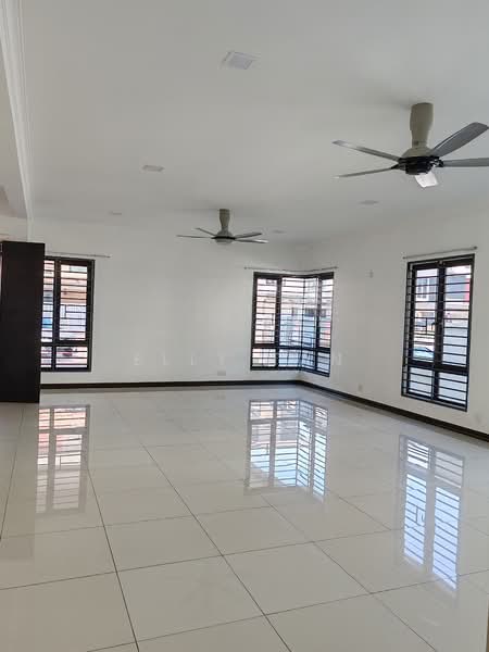 2-storey Terraced House for Rent in Setia Alam (Selangor) - Elly Tan - Living Room - PropertyGuru.com.my