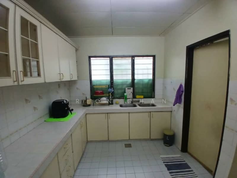2-storey Terraced House for Rent in Usj 6 (Subang Jaya) - Orion Chan - Kitchen - PropertyGuru.com.my