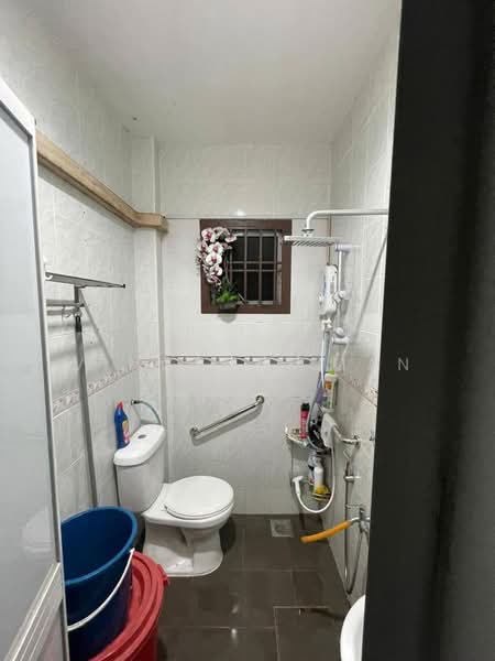 2-storey Terraced House for Sale in Taman Impian Emas (Skudai) - Vincent Gian - Bathroom - PropertyGuru.com.my