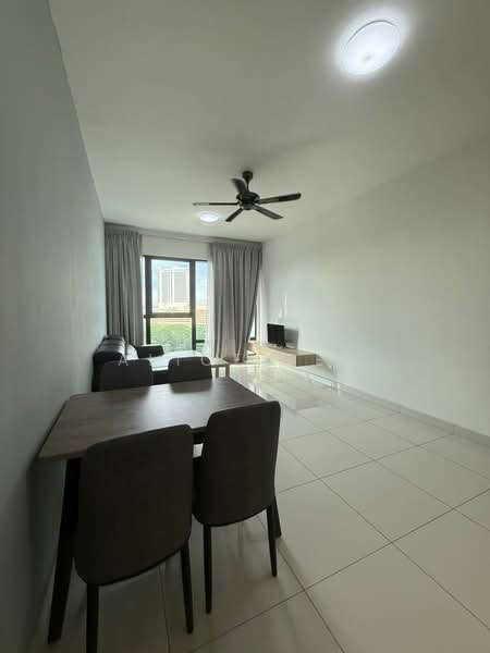 Servis Apartment untuk Disewa di Southkey Mosaic - Alice Tew - Living Room - PropertyGuru.com.my