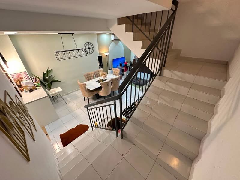 3-storey Terraced House for Sale in Taman Kundang Jaya (Rawang) - Elwin Mah - Dining Room - PropertyGuru.com.my