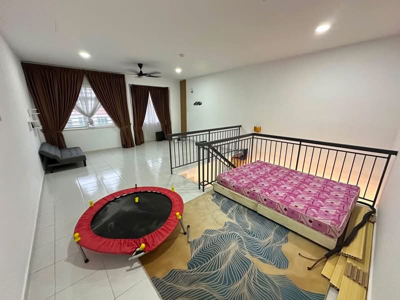 3-storey Terraced House for Sale in Taman Kundang Jaya (Rawang) - Elwin Mah - PropertyGuru.com.my
