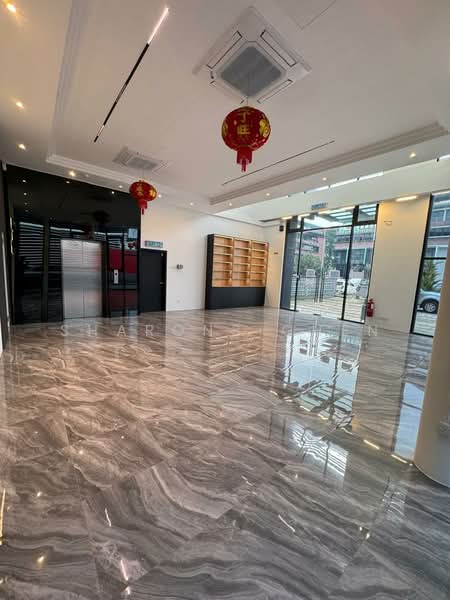 Factory for Rent in TAMAN PUCHONG UTAMA (Puchong) - Sharons Chen - Entrance - PropertyGuru.com.my