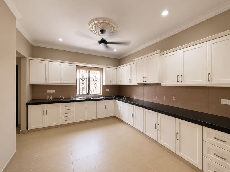 Rumah Banglo untuk Dijual di Gombak (Selangor) - Mohd Syahidie - Kitchen - PropertyGuru.com.my