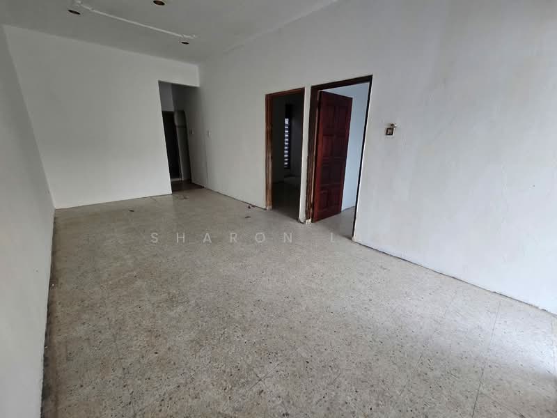 1-storey Terraced House for Sale in Taman Johor Jaya (Johor Bahru) - Sharon Lau - Interior - PropertyGuru.com.my