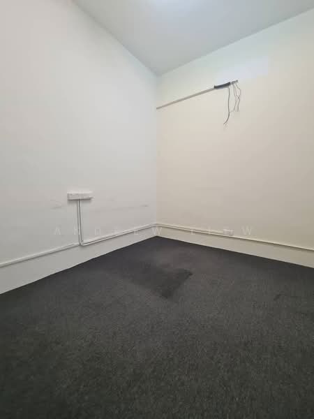 Shop / Office for Sale in Taman Mutiara (Jelutong) - Andrew Liew - Interior - PropertyGuru.com.my
