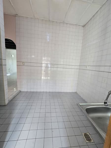 1.5-storey Terraced House for Sale in Taman Molek (Johor Bahru) - Winson Lim - PropertyGuru.com.my