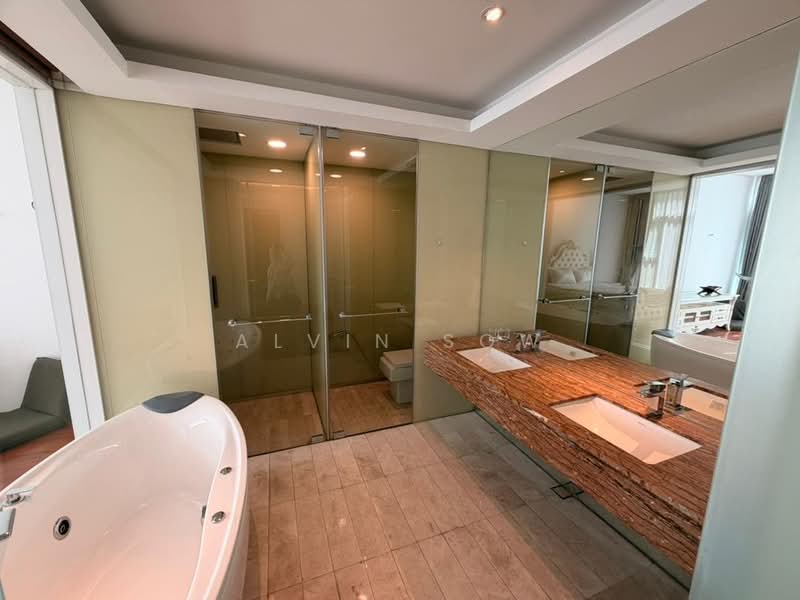 Servis Apartment untuk Disewa di Quadro Residences - Alvin Sow - Bathroom - PropertyGuru.com.my