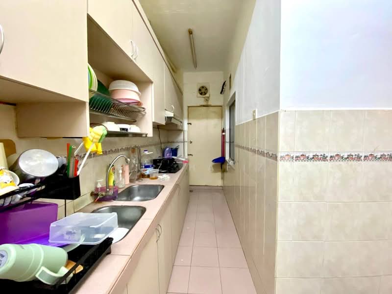 Pangsapuri untuk Dijual di Tropika Apartment - Muz Hafiz - Kitchen - PropertyGuru.com.my