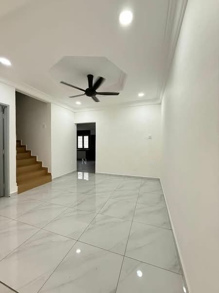 Rumah Teres 2 Tingkat untuk Dijual di Taman Ungku Tun Aminah (Skudai) - Kino Jaw - Living Room - PropertyGuru.com.my