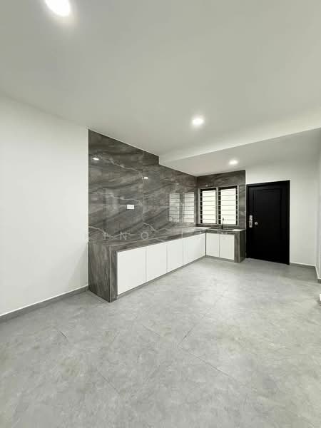 Rumah Teres 2 Tingkat untuk Dijual di Taman Ungku Tun Aminah (Skudai) - Kino Jaw - Kitchen - PropertyGuru.com.my