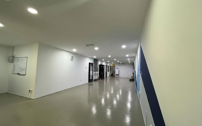 Shop / Office for Rent in Bandar Puteri Puchong (Puchong) - Jared Wong - Corridor - PropertyGuru.com.my