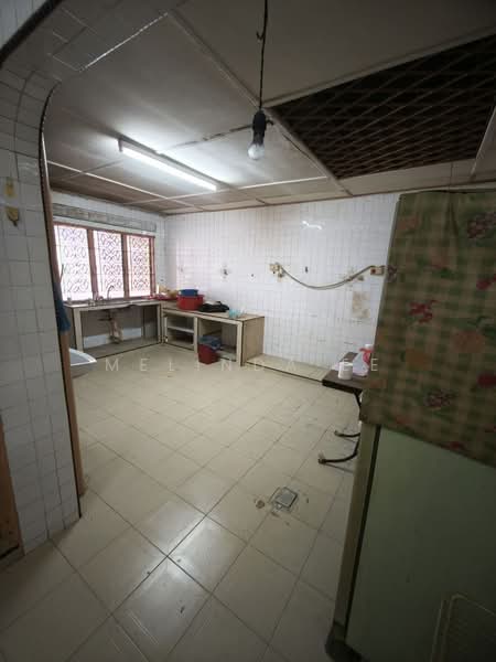 Rumah Teres 1 Tingkat untuk Dijual di Taman Iskandar (Johor Bahru) - Melinda Ee - Kitchen - PropertyGuru.com.my
