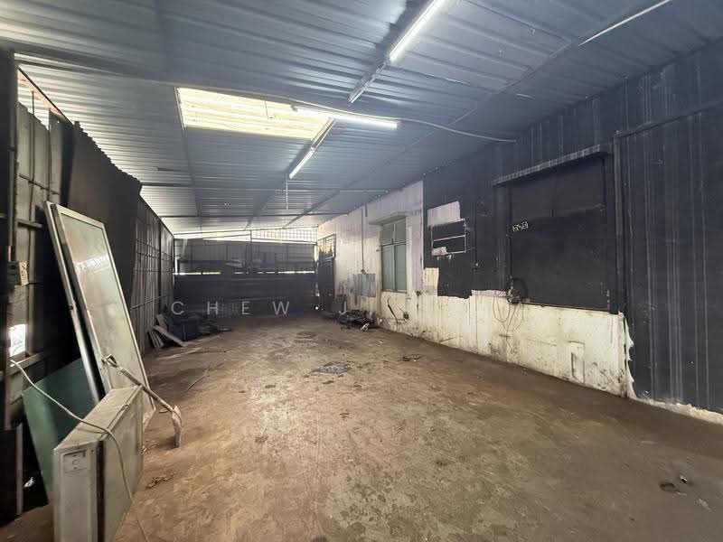 Shop for Rent in Taman Setia Indah (Tebrau) - Chew Jia Jia - Interior - PropertyGuru.com.my