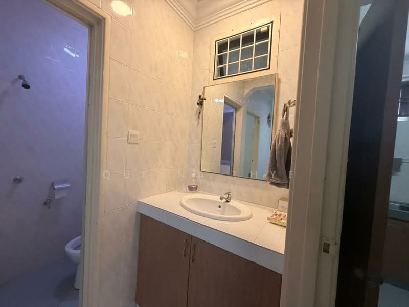 2-storey Terraced House for Sale in Austin (Johor Bahru) - Queena Thye - Bathroom - PropertyGuru.com.my