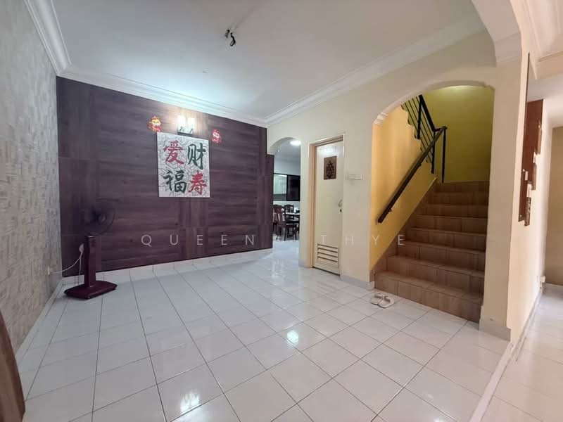 2-storey Terraced House for Sale in Austin (Johor Bahru) - Queena Thye - Living Room - PropertyGuru.com.my