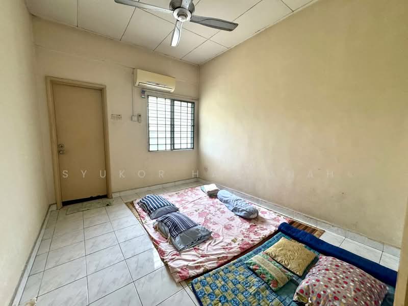 Rumah Teres 2 Tingkat untuk Dijual di Shah Alam (Selangor) - Syukor Hartanah - Bedroom - PropertyGuru.com.my