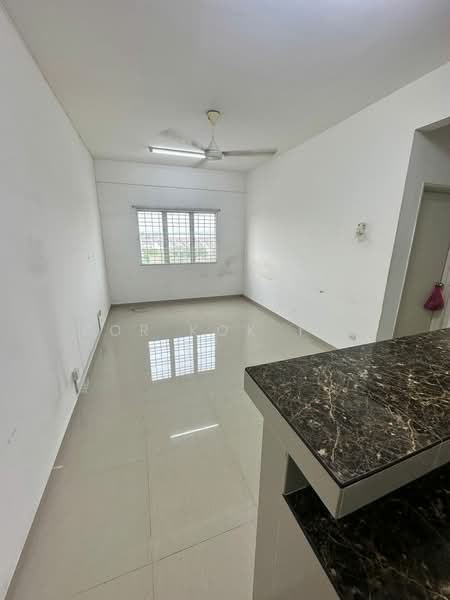 Pangsapuri untuk Disewa di Kemuning Aman - Kor Kok Tee - Living Room - PropertyGuru.com.my