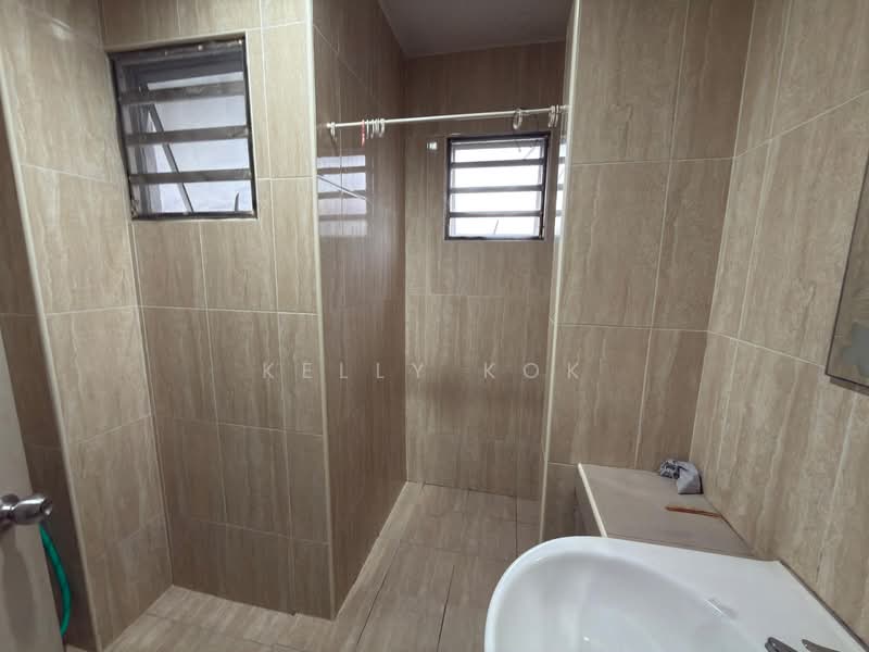 Rumah Teres 2 Tingkat untuk Dijual di Rawang (Selangor) - Kelly Kok - Bathroom - PropertyGuru.com.my