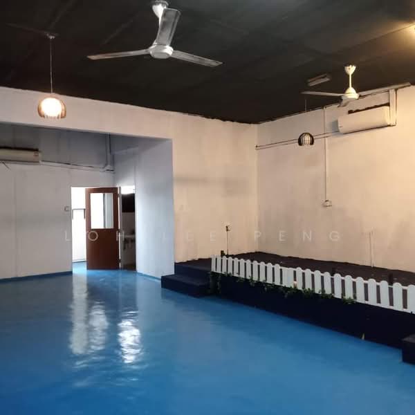 Shop / Office for Sale in Bandar Putra (Kulai) - Loh Lee Peng - Interior - PropertyGuru.com.my