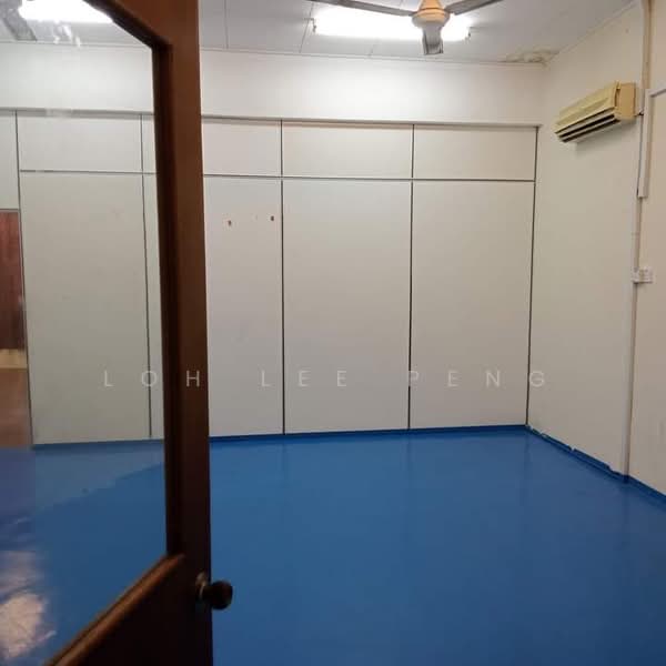 Shop / Office for Sale in Bandar Putra (Kulai) - Loh Lee Peng - Interior - PropertyGuru.com.my