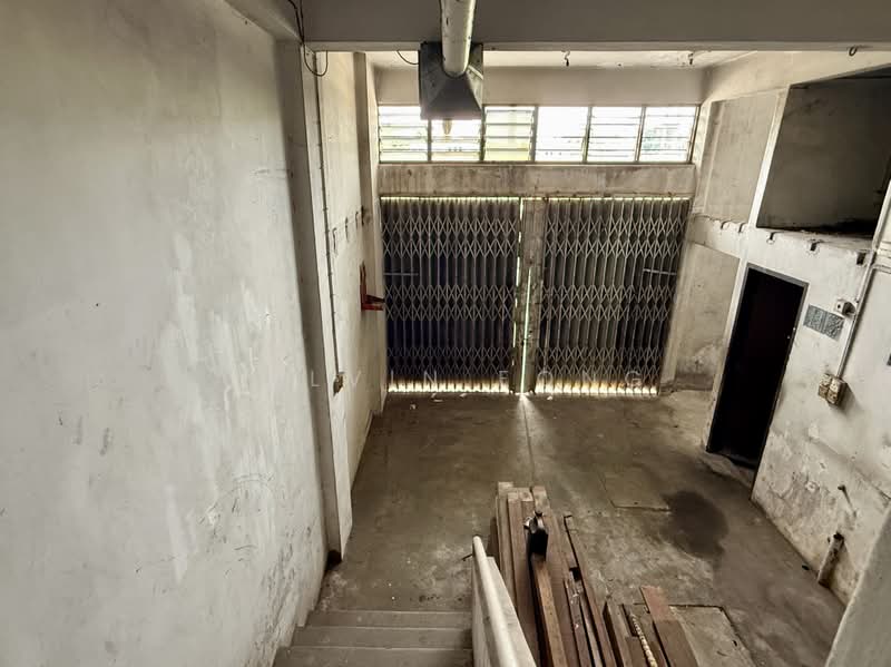 Kedai untuk Dijual di Taman Pekan Baru (Sungai Petani) - Calvin Fong - Ground floor backyard - PropertyGuru.com.my
