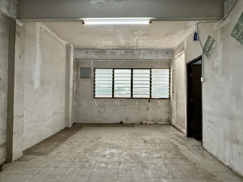 Kedai untuk Dijual di Taman Pekan Baru (Sungai Petani) - Calvin Fong - 1st floor pantry area - PropertyGuru.com.my