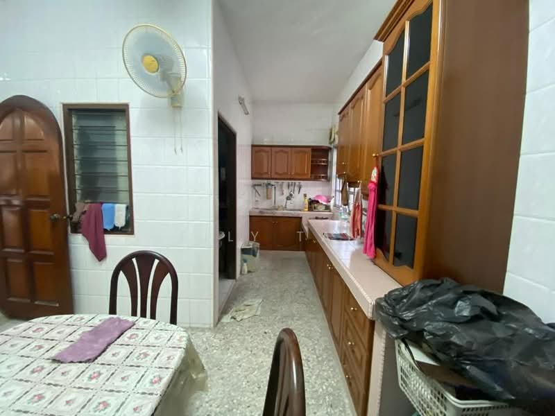 Rumah Bandar untuk Dijual di Taman Klang Utama (Kapar) - Elly Tan - Kitchen - PropertyGuru.com.my