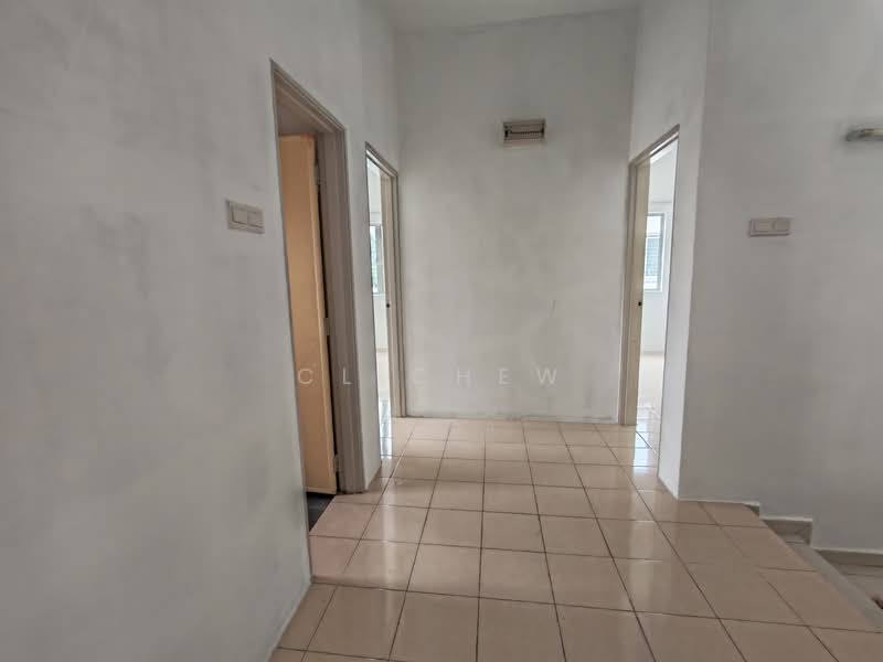 Rumah Teres 2 Tingkat untuk Dijual di Kampung Jawa (Klang) - CL Chew - Corridor - PropertyGuru.com.my
