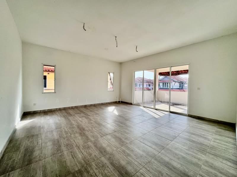 Rumah Berkembar untuk Dijual di Batu Pahat (Johor) - Fazillah Rahim - Living Room - PropertyGuru.com.my