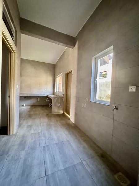 Rumah Berkembar untuk Dijual di Batu Pahat (Johor) - Fazillah Rahim - Kitchen - PropertyGuru.com.my